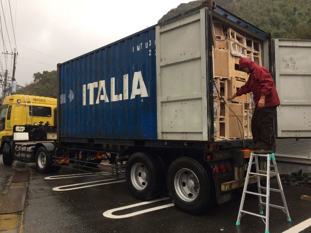 コンテナ到着/アジアン雑貨バリタイ コンテナ到着/アジアン雑貨バリタイ