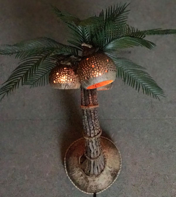 椰子の木のブラケットライト／ココナッツランプ／アジアンインテリアランプ-アジアンライフスタイルチャナン　公式通販
