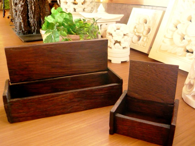 チーク小物入れ