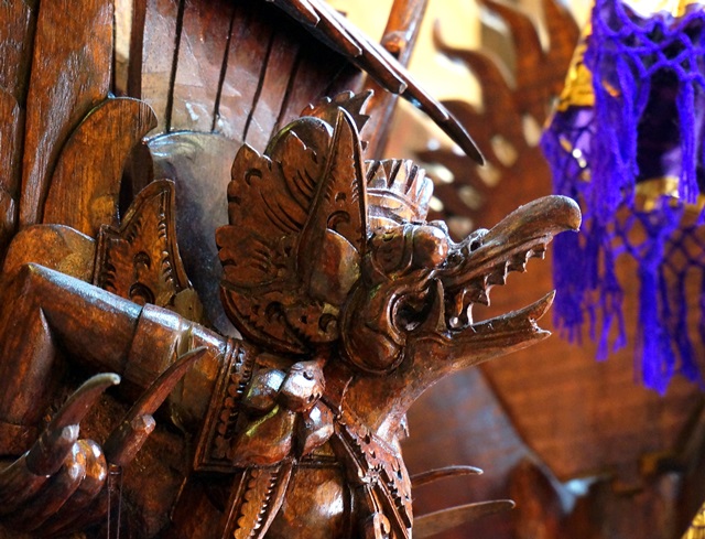 ガルーダ像 ガルーダ像