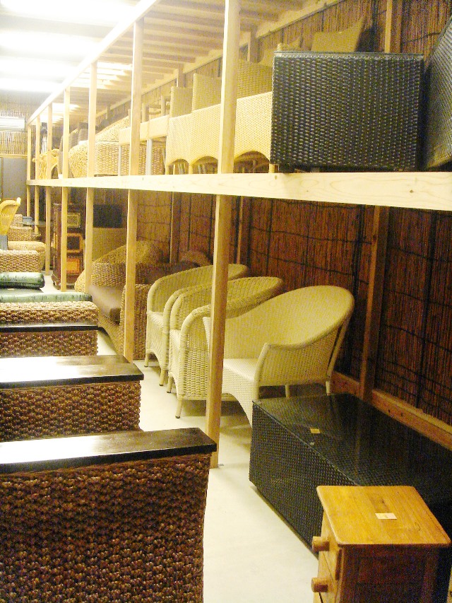 家具倉庫 家具倉庫