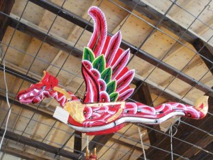 バリ木彫り　龍