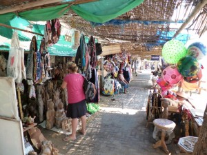 サヌールビーチ