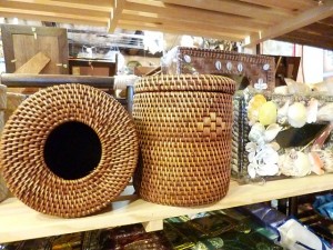 トイレットティッシュ　ケース